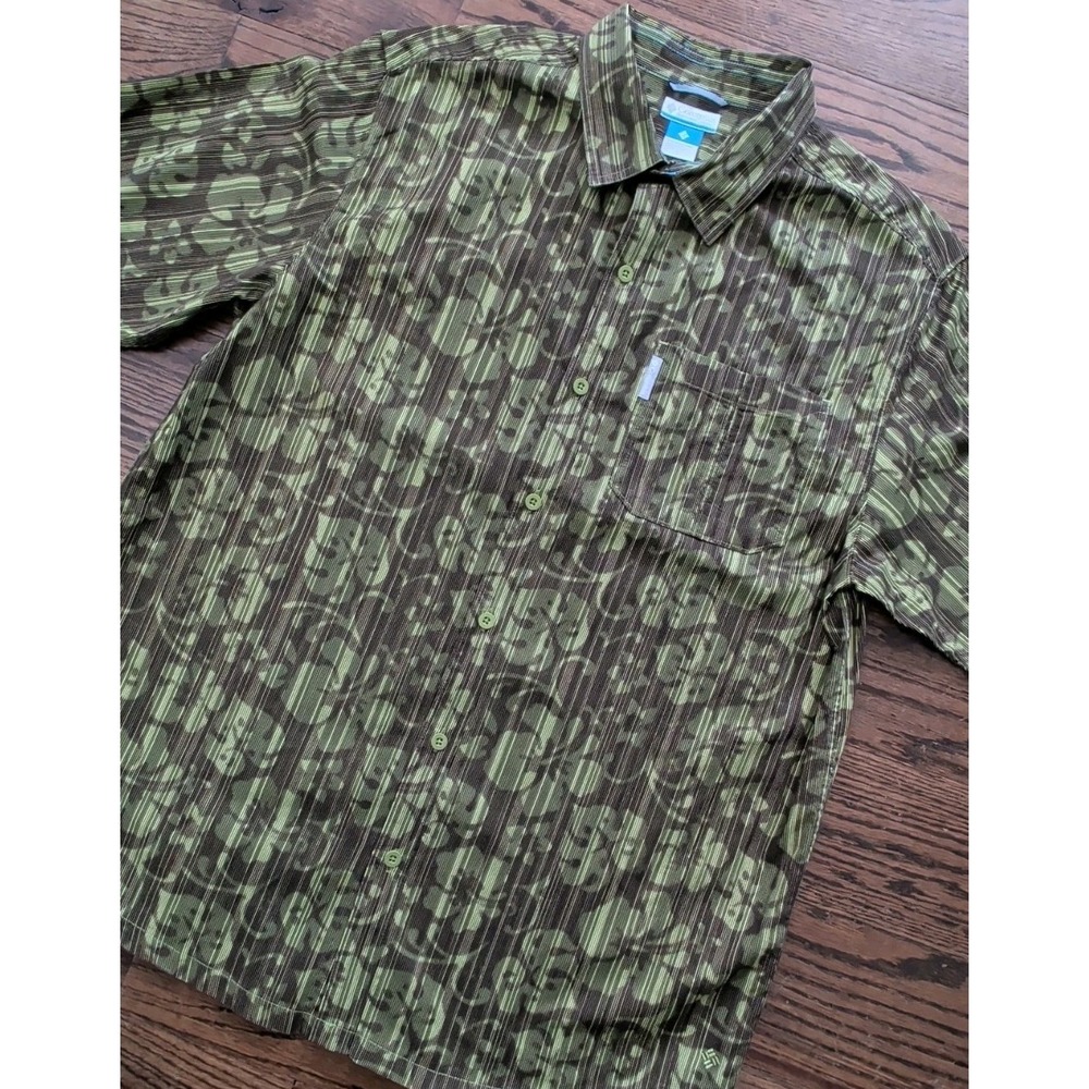 Columbia Short Slv Button Up Textured Shirt Green Brown Floral Hawaiian Sz L